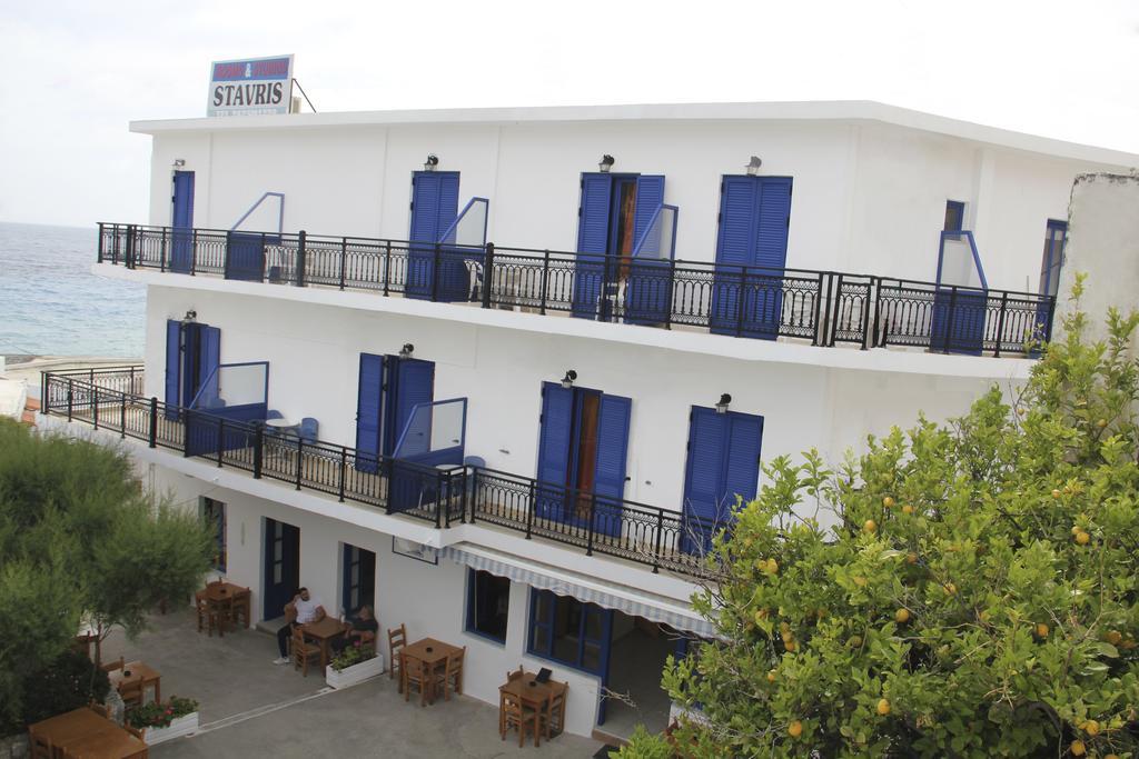 Ξενοδοχείο με διαμερίσματα Stavris 2*